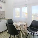 With Parking Space - Sibenik - 24821 Apartment *