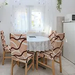 With Parking Space - Sibenik - 24821 Apartment *