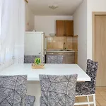 Apartment With Parking Space - Sibenik - 24821 *