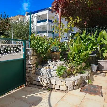 With Parking Space - Sibenik - 24821 *