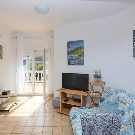 Апартаменты With Parking Space - Sibenik - 24821 Гребастика