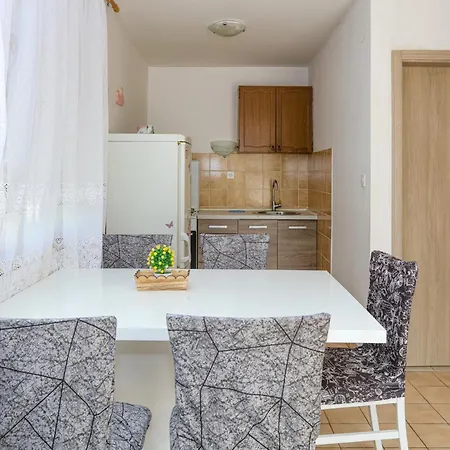 Апартаменты With Parking Space - Sibenik - 24821 *