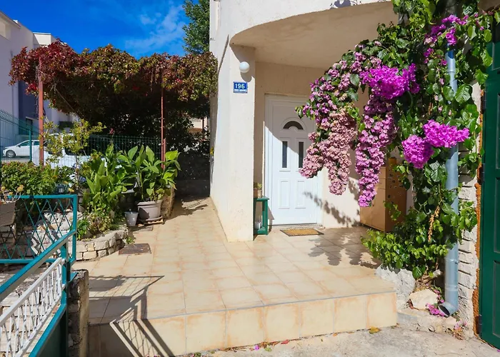 Apartment With Parking Space - Sibenik - 24821 Grebastica