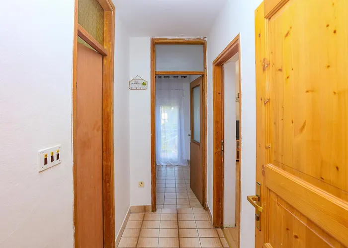 With Parking Space - Sibenik - 24821