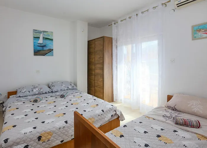 With Parking Space - Sibenik - 24821 Apartment *