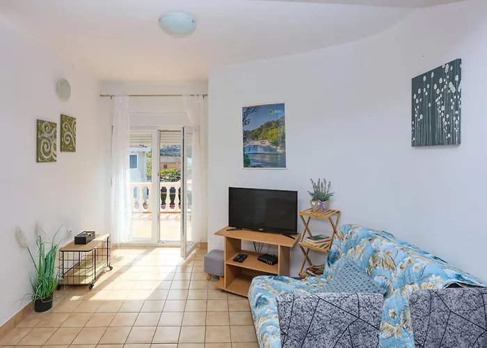 Apartment With Parking Space - Sibenik - 24821 Grebastica