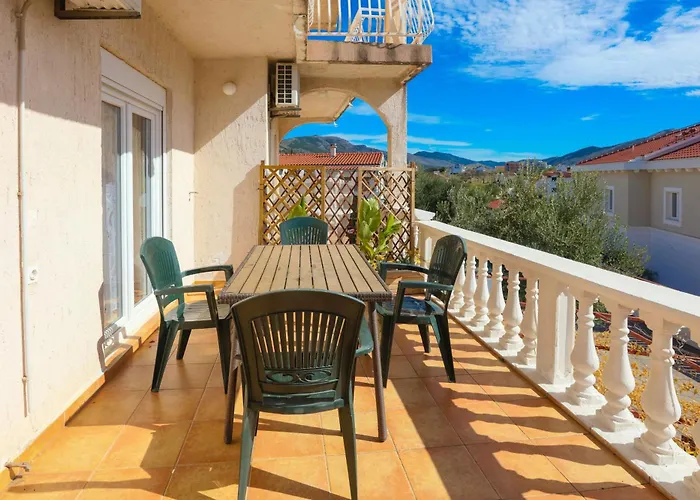 Apartment With Parking Space - Sibenik - 24821 Grebastica