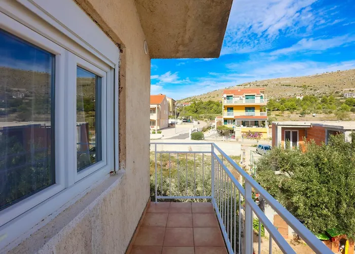 With Parking Space - Sibenik - 24821 *