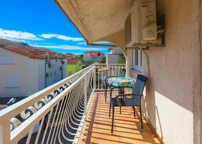 With Parking Space - Sibenik - 24821 Apartment