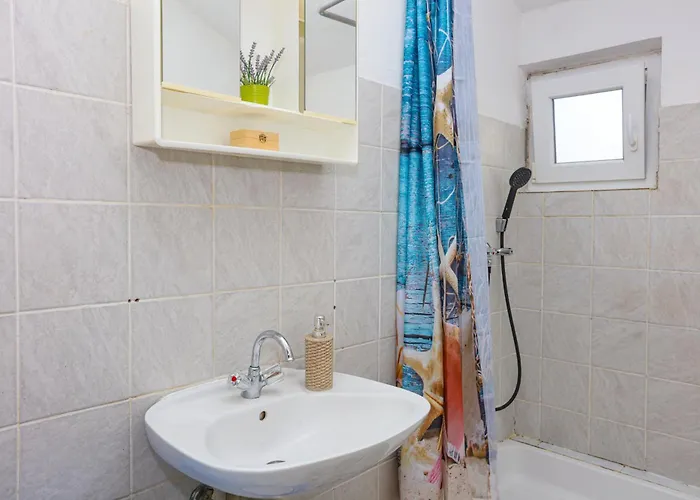 With Parking Space - Sibenik - 24821 *