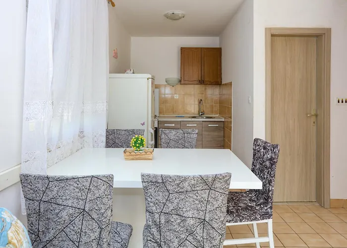 Apartment With Parking Space - Sibenik - 24821 *