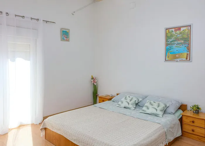 Apartment With Parking Space - Sibenik - 24821 *